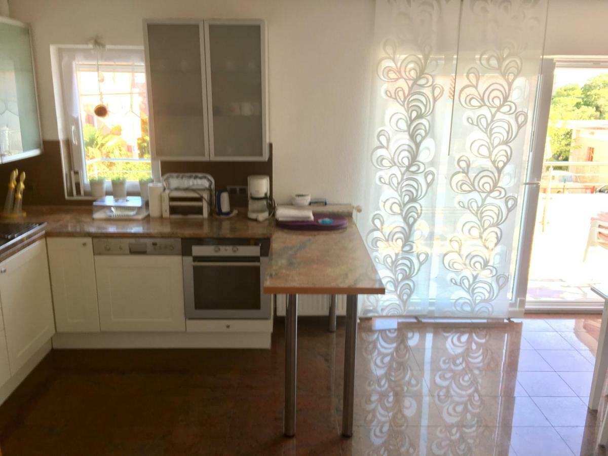 Haus Grace Apartment คาชเตลา ภายนอก รูปภาพ