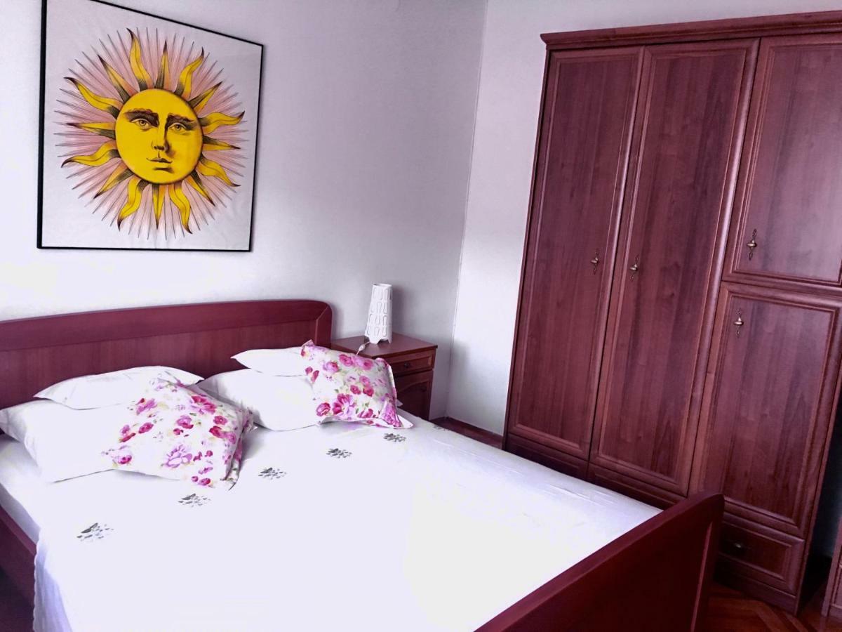 Haus Grace Apartment คาชเตลา ภายนอก รูปภาพ